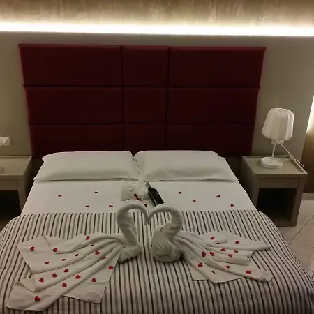 S'oronzo Modern Town House * לצ'ה