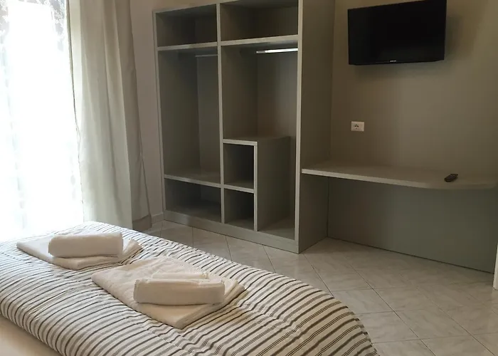 S'oronzo Modern Town House לצ'ה